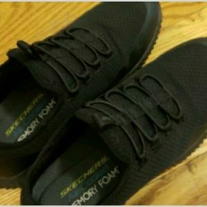 Sketchers woman 9 1/2